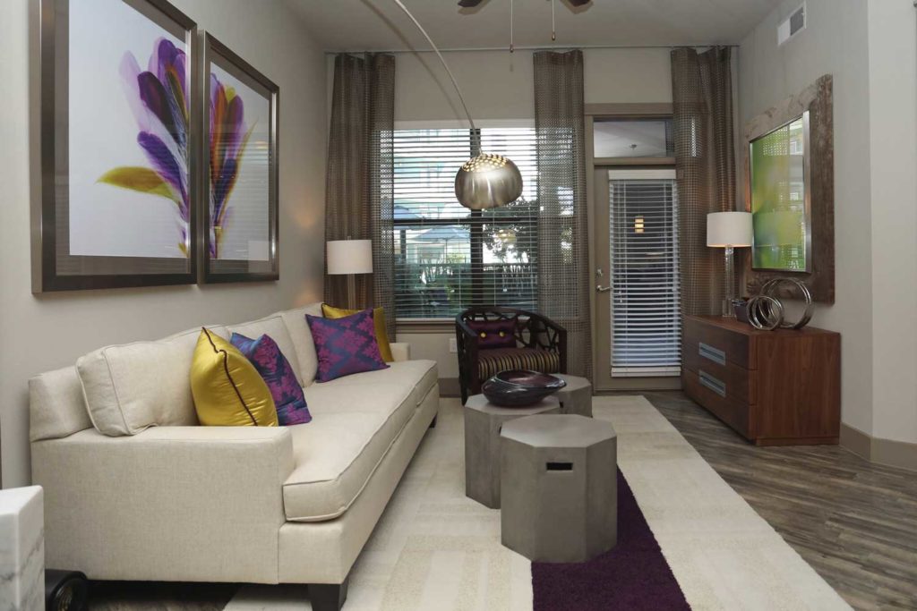 Houston Luxury Pet Friendly Apartments One Two Three Bedroom on Washington Ave near Memorial Park